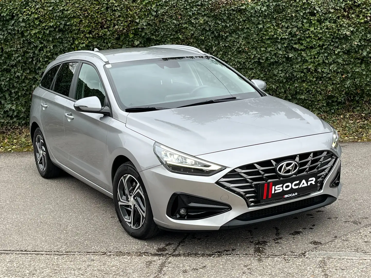 Hyundai i30 1,0 T-GDI // ERSTBESITZ // LED / RÜCKFAHRKAMERA Grau - 1