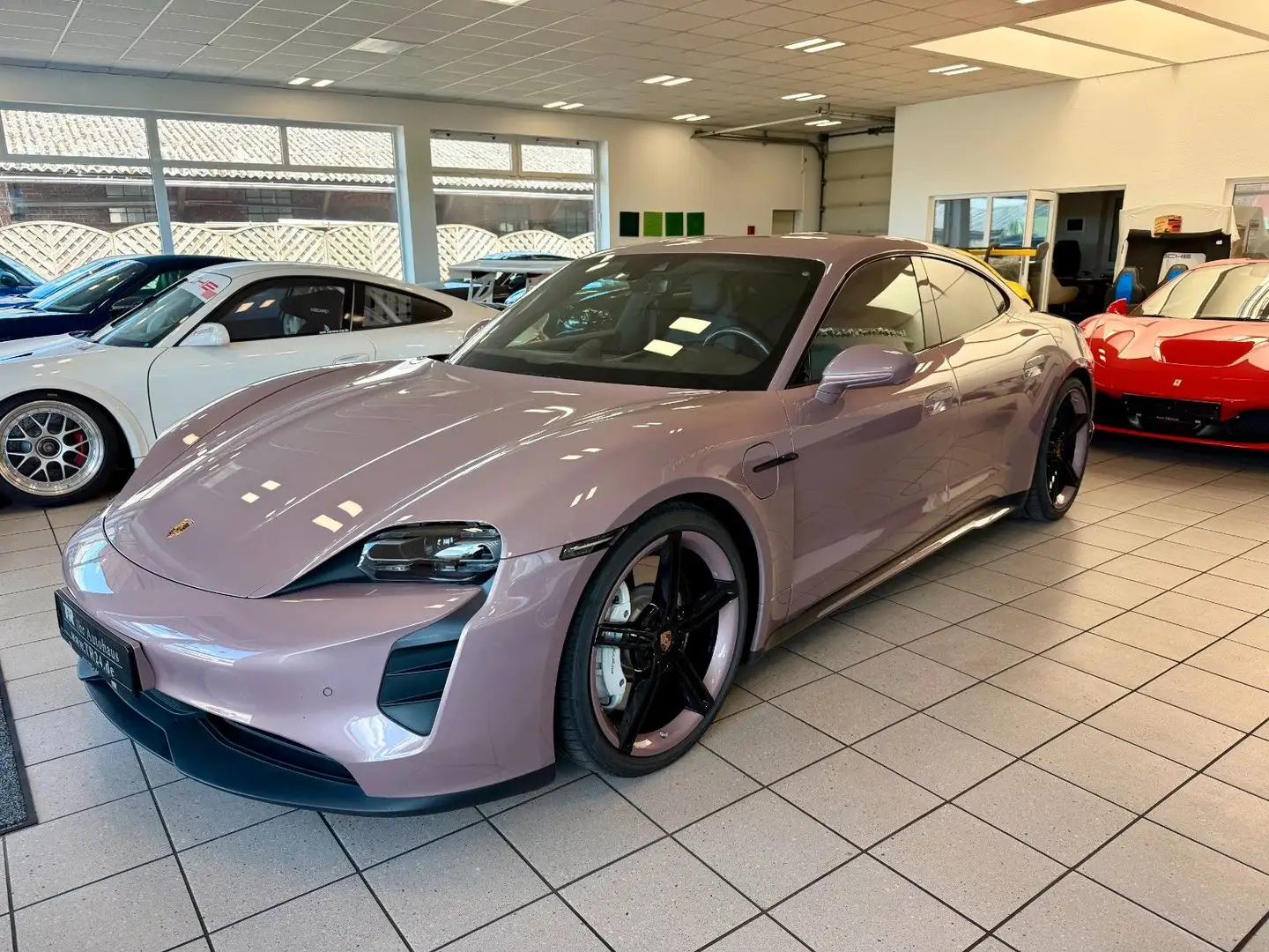 Porsche Taycan Performance/HeadUP/SportDesign/APPROVED Red - 2