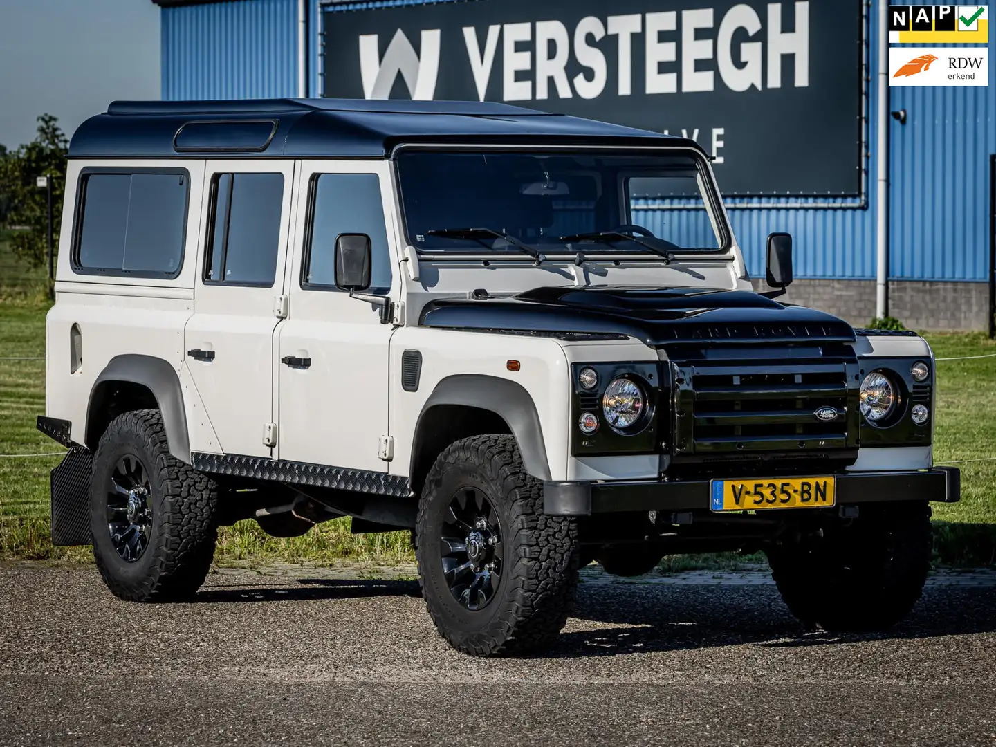 Land Rover Defender 2.4 TD HT 110 Sawtooth|Airco|Topstaat! Blanco - 1