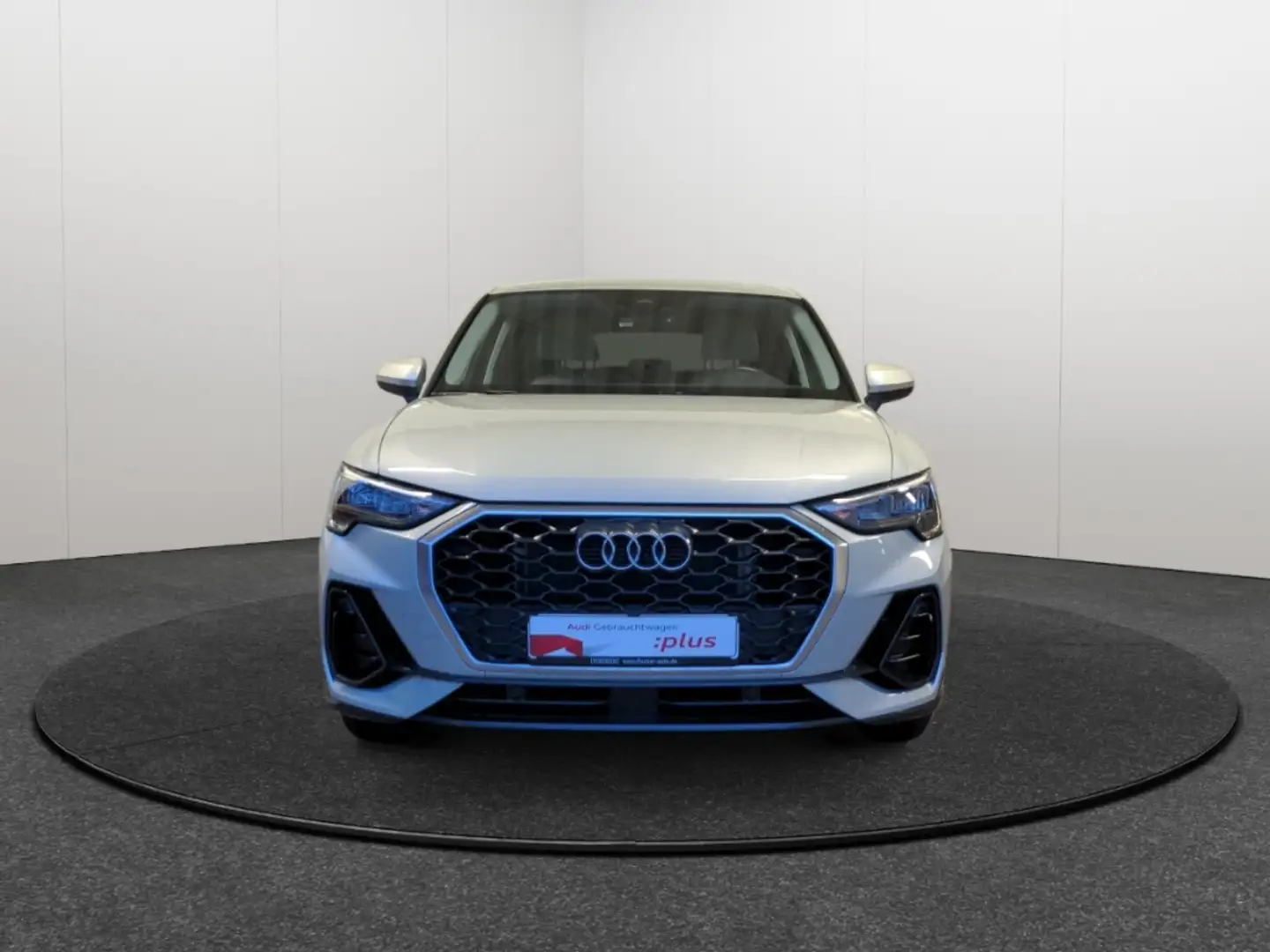 Audi Q3 Sportback 45TFSIe S tronic LED Navi SHZ Rear View Silber - 2