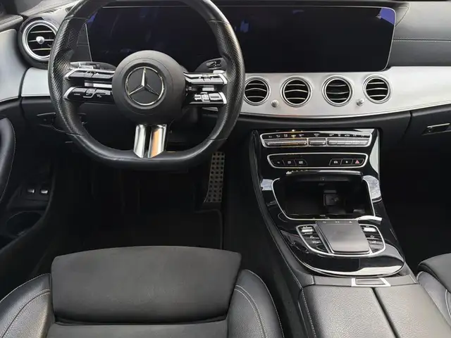 Mercedes-Benz E-Class view 15