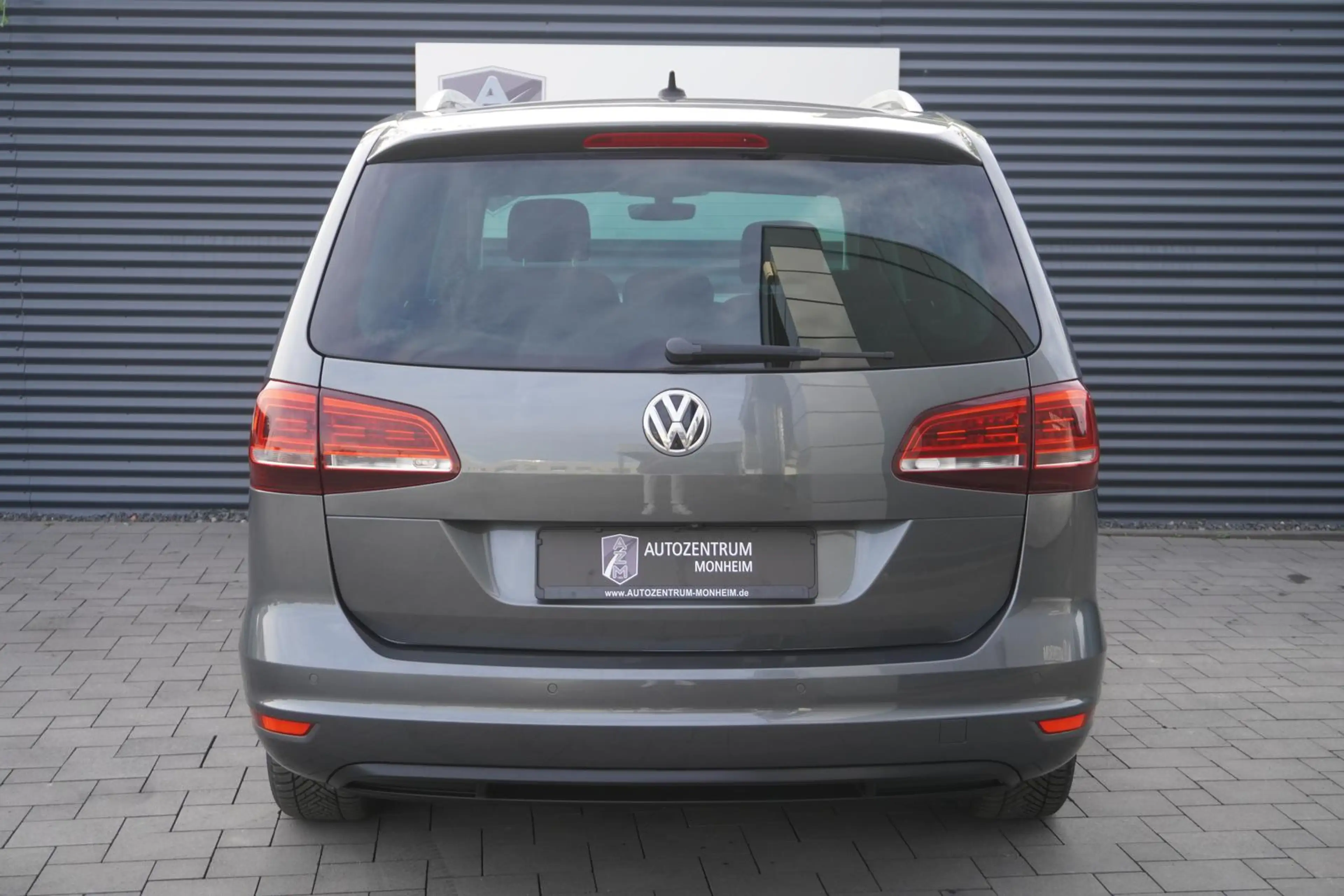 Volkswagen Sharan 1.4 TSI DSG|7-SITZER|SITZHEIZUNG|NAVI|PDC — photo 10