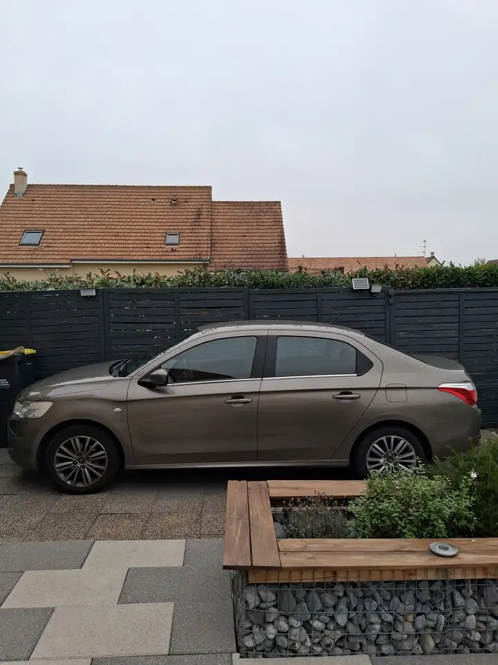 Citroen C-Elysée PureTech 82 Confort