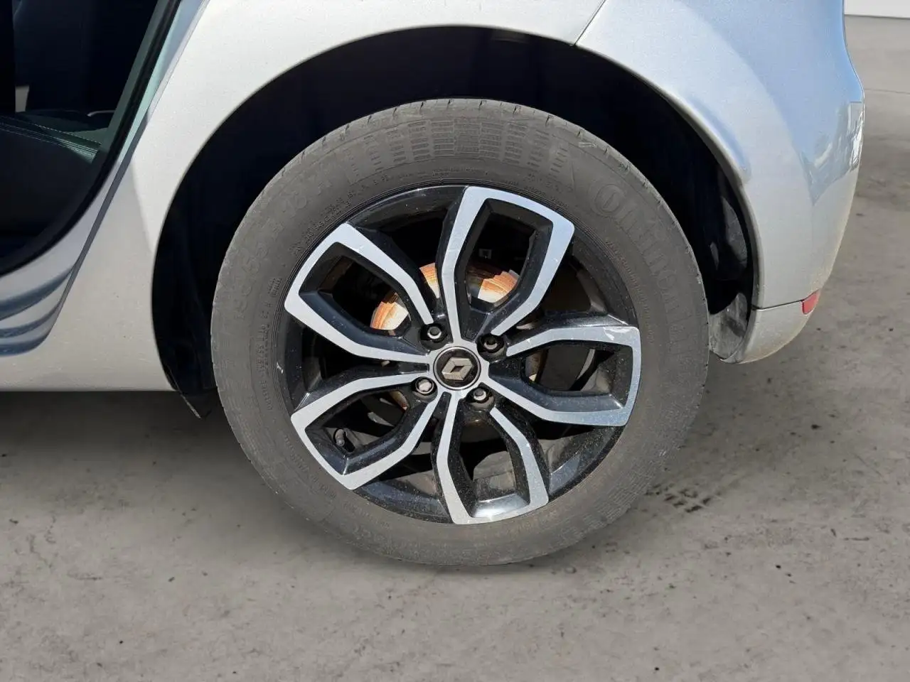 Renault Clio Grandtour — photo 30