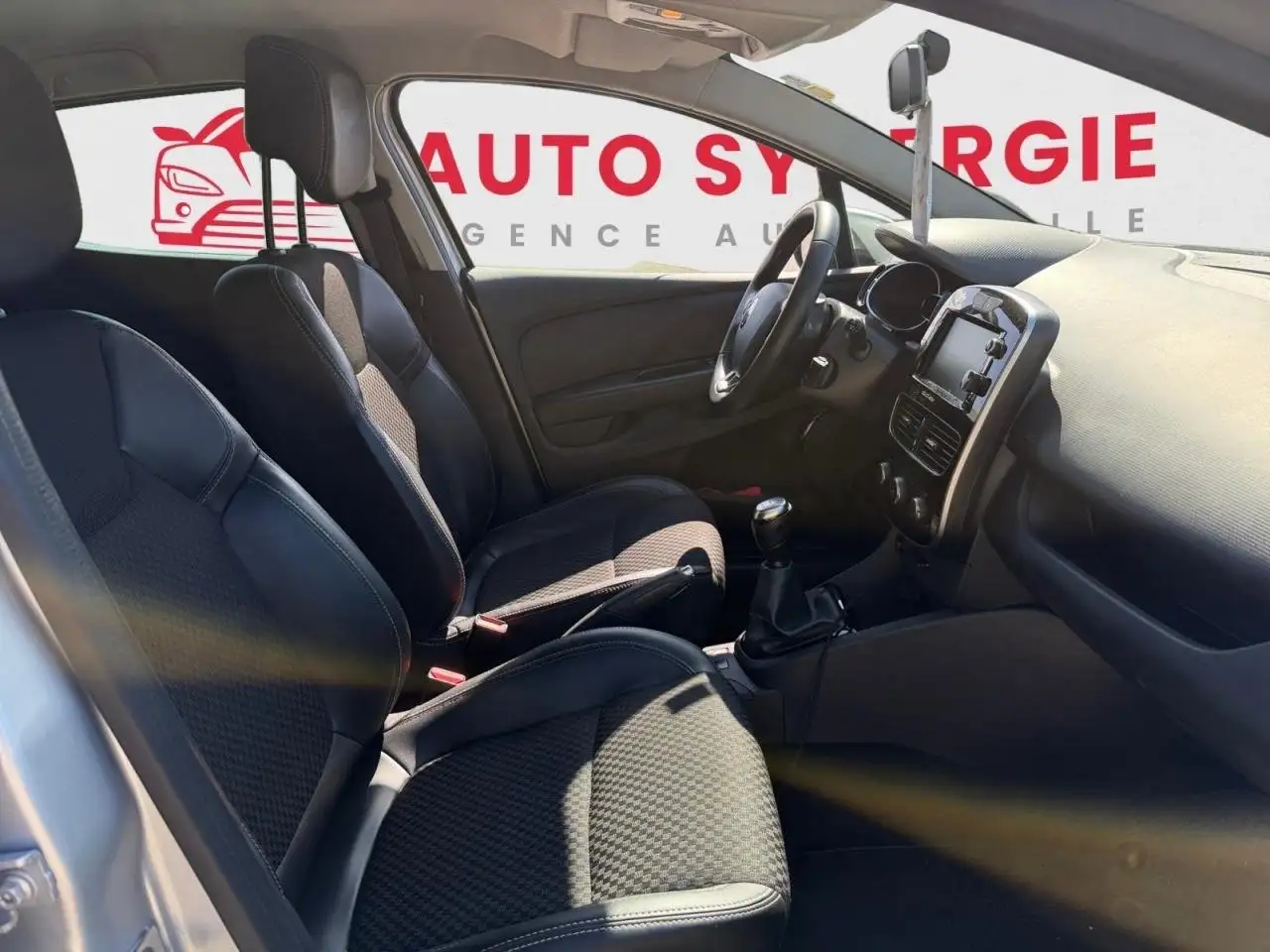 Renault Clio Grandtour — photo 14