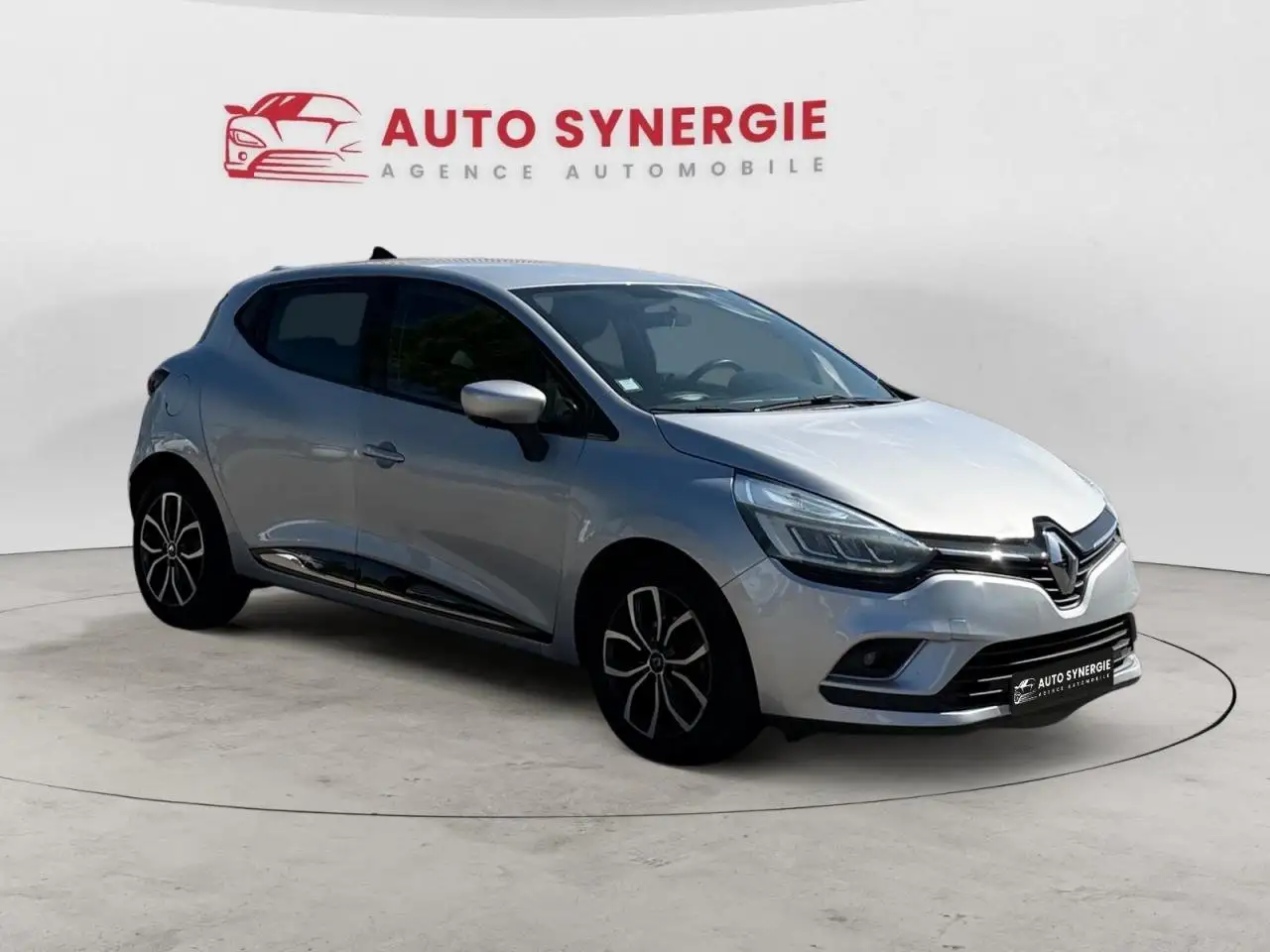 Renault Clio Grandtour — photo 6