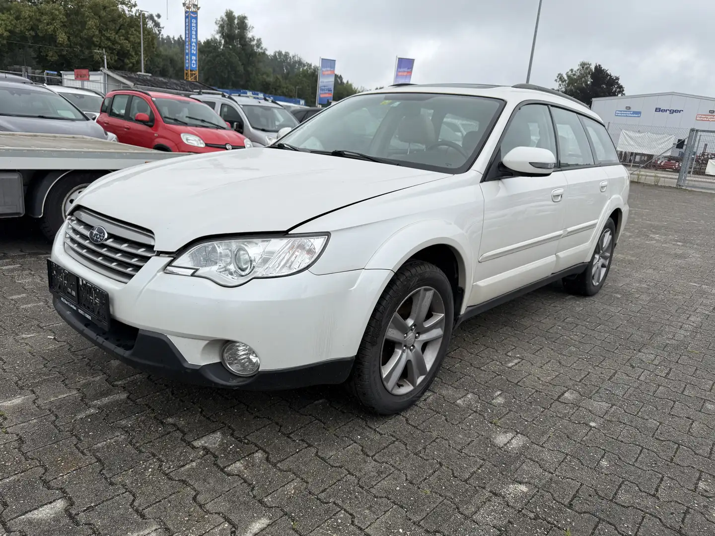 Subaru Legacy Kombi 2.5i Comfort Beyaz - 1