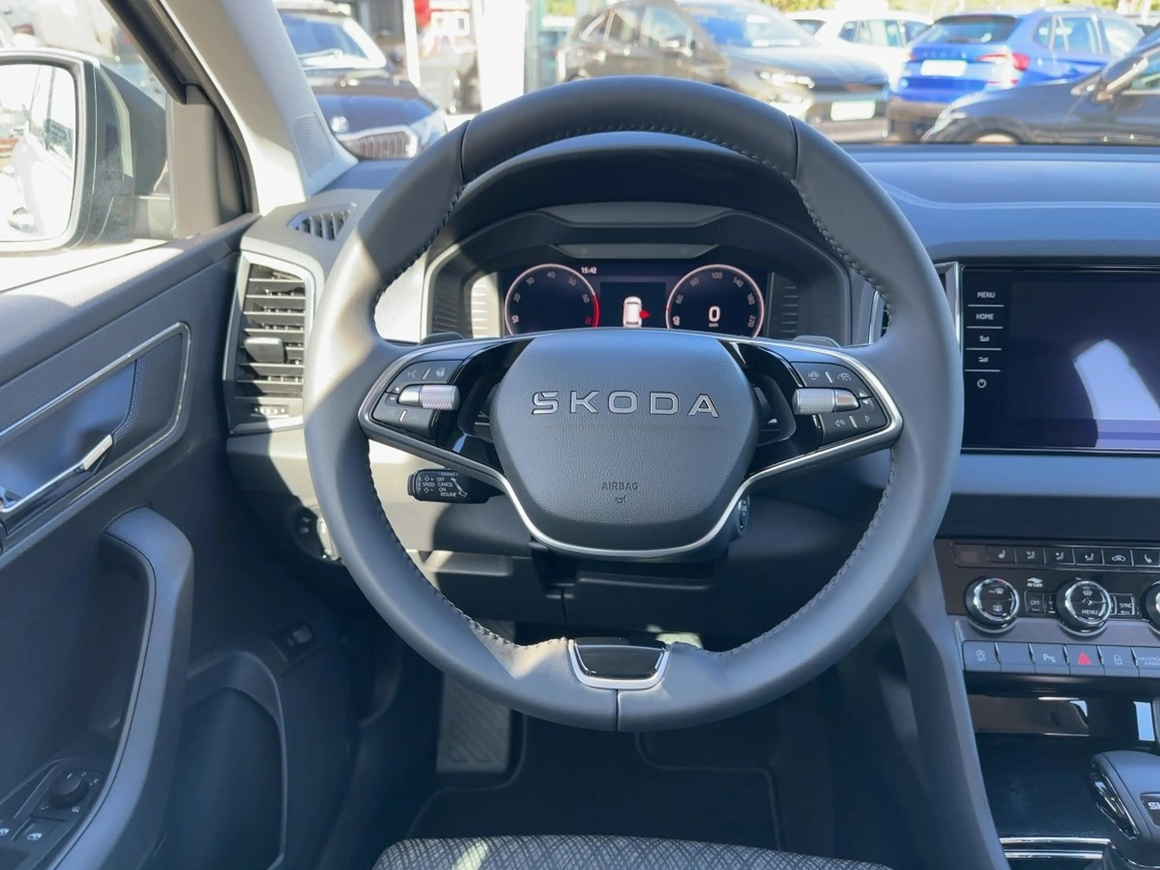 Skoda Karoq 1.5 TSI DSG Balance AHK Matrix eKlappe RFK WSS ACC — photo 14