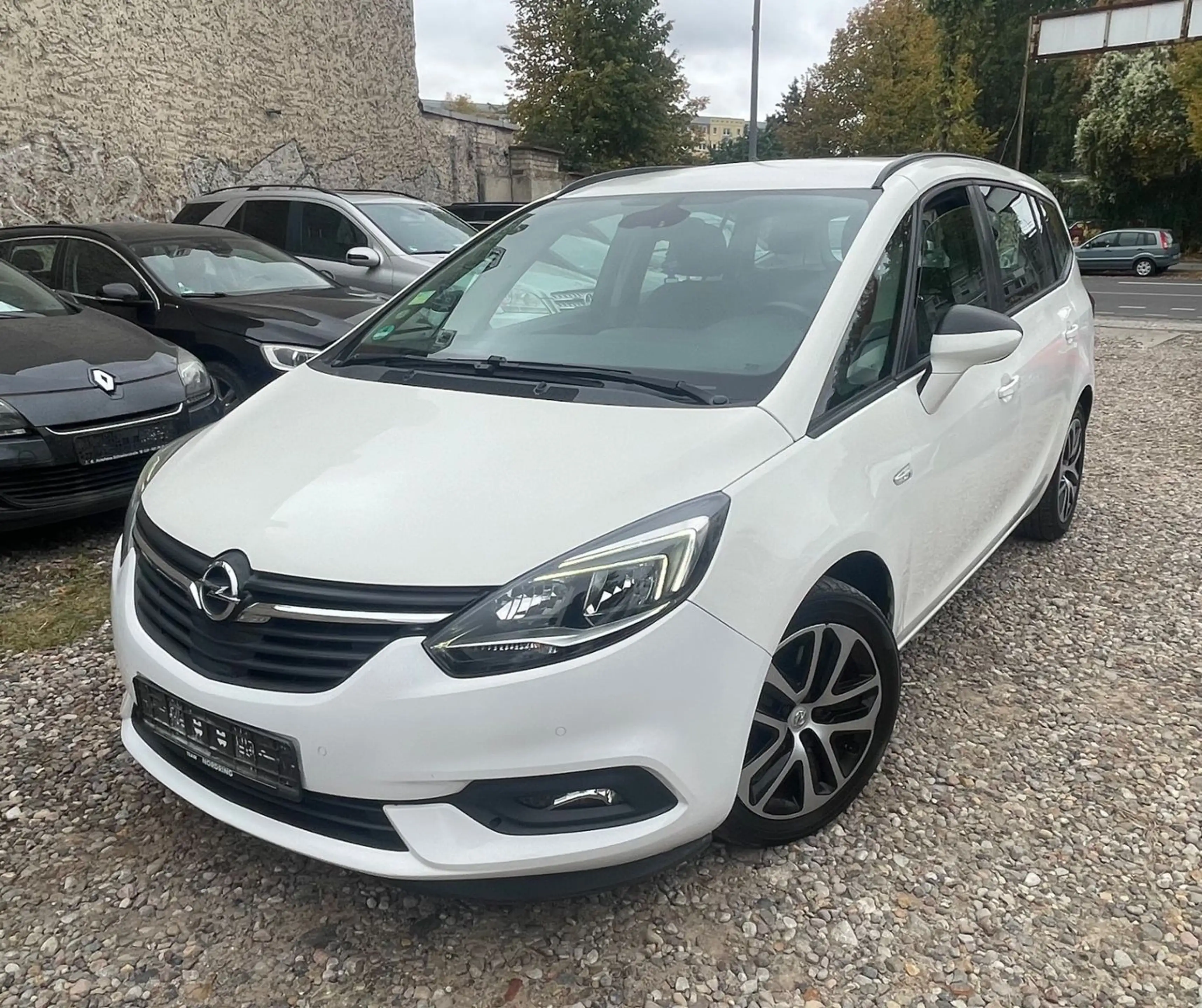 Opel Zafira *1HAND*SCHECKHEFT*TÜV NEU*ALLWETTER*LEDER*