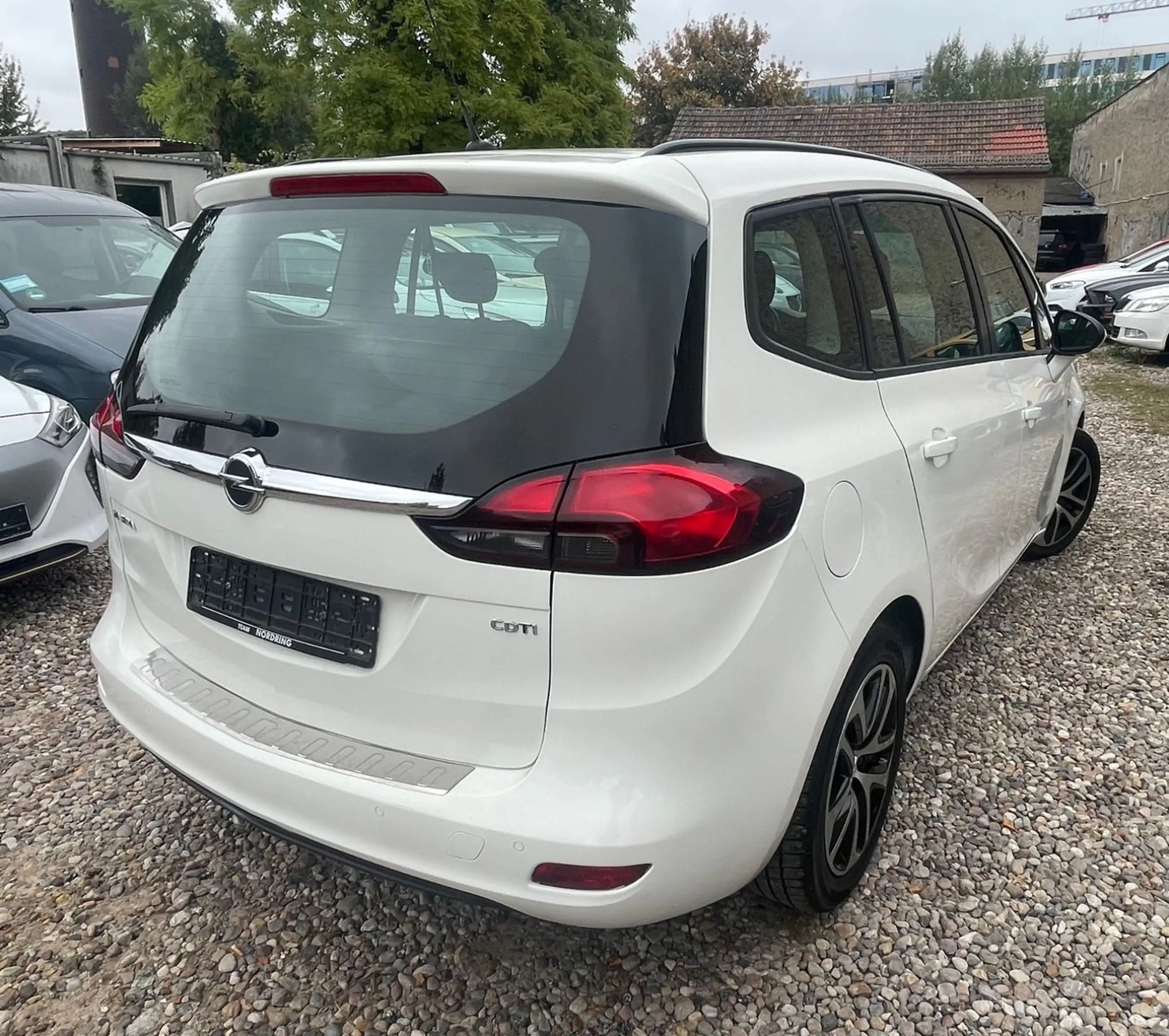 Opel Zafira *1HAND*SCHECKHEFT*TÜV NEU*ALLWETTER*LEDER* — photo 4