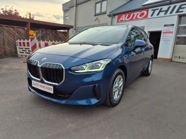 BMW 218 AHK Schwenkb., 8-Fach Bereift