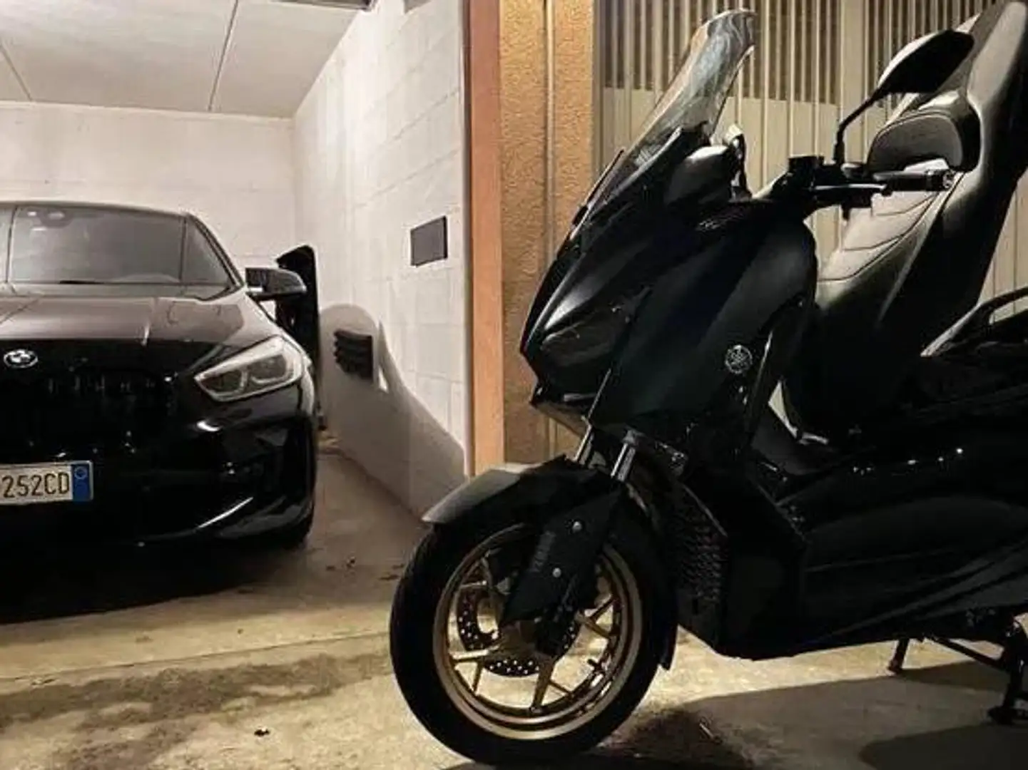 Yamaha X-Max 300 Verde - 2