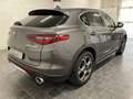 Alfa Romeo Stelvio 2.2 Turbodiesel 210 CV AT8 Q4 Executive Gris - thumbnail 3