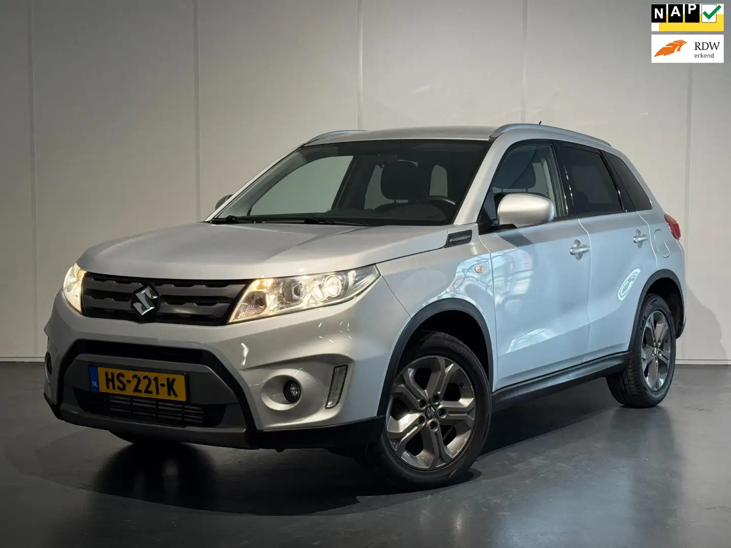 Suzuki Vitara 1.6D Exclusive /Clima/Cruise/Camera/NAVI/LMV/Trekh Grijs - 1
