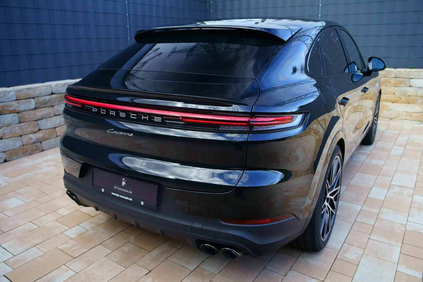 Porsche Cayenne Coupe E-Hybrid *P-DISPLAY*HEADUP*18W*ACC Schwarz - 1