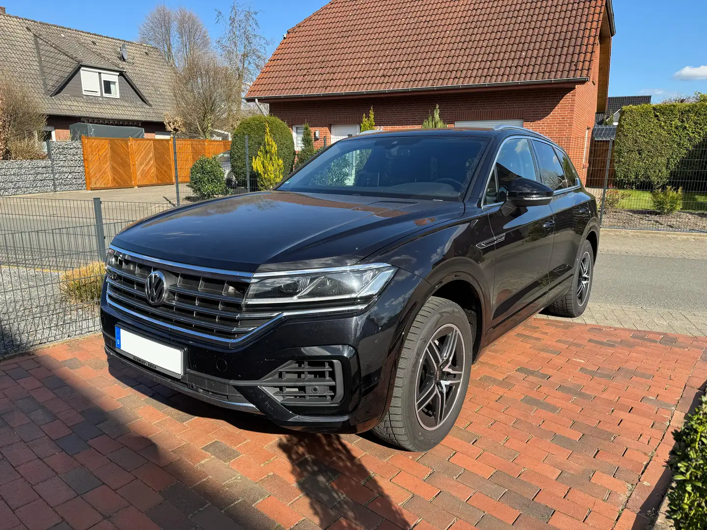 Volkswagen Touareg 3.0 V6 TDI 4Motion R-Line DPF Automatik Schwarz - 1