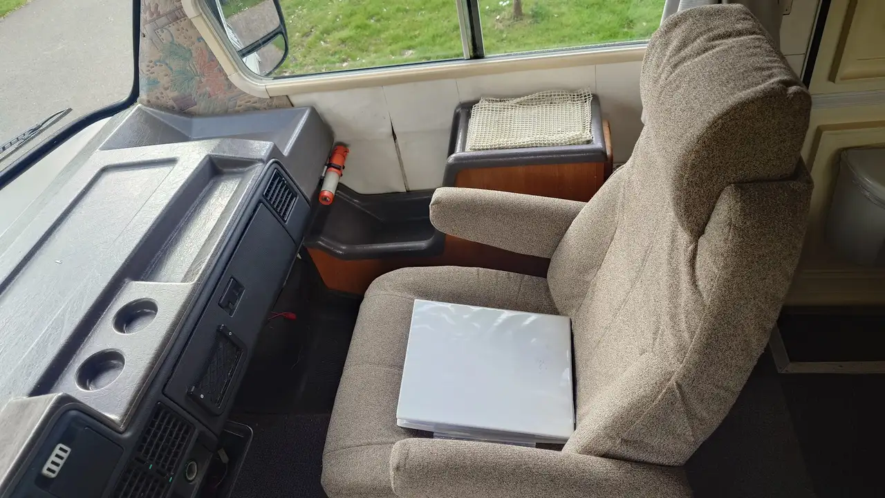 Peugeot J5 Pilote Galaxy 86MX, foto 12