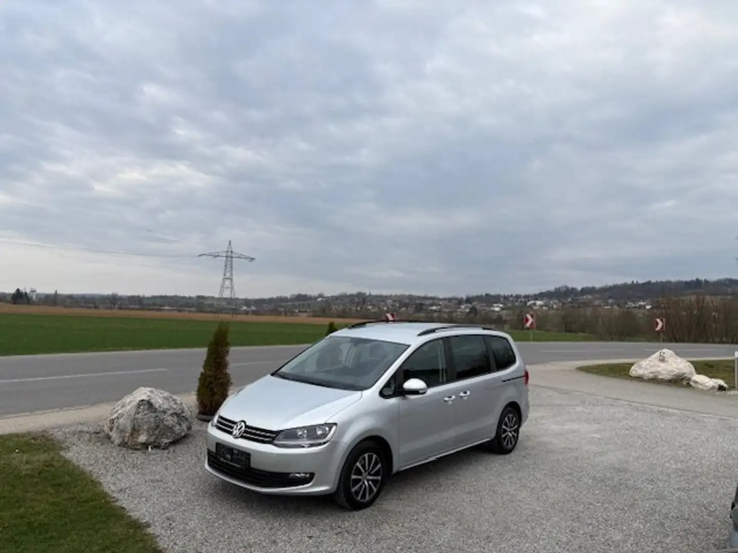 Volkswagen Sharan Trendline BMT 2,0 TDI DPF Plateado - 2