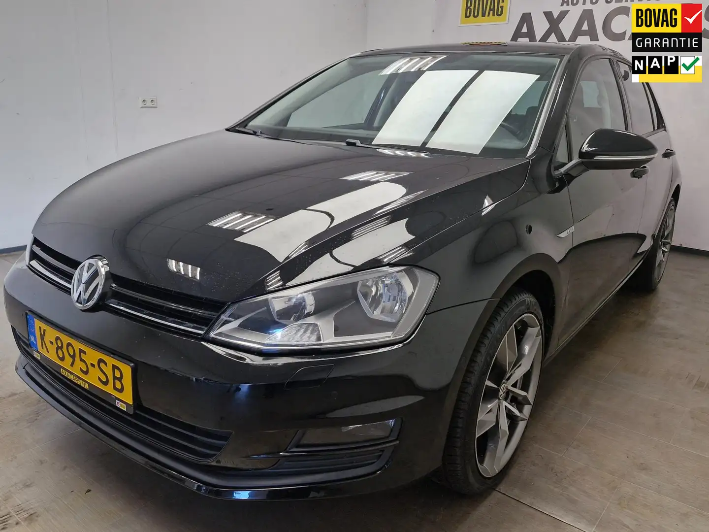 Volkswagen Golf 1.2 TSI CUP ! BOVAG GARANTIE ! FRISSE AUTO ! NIEUW Zwart - 1