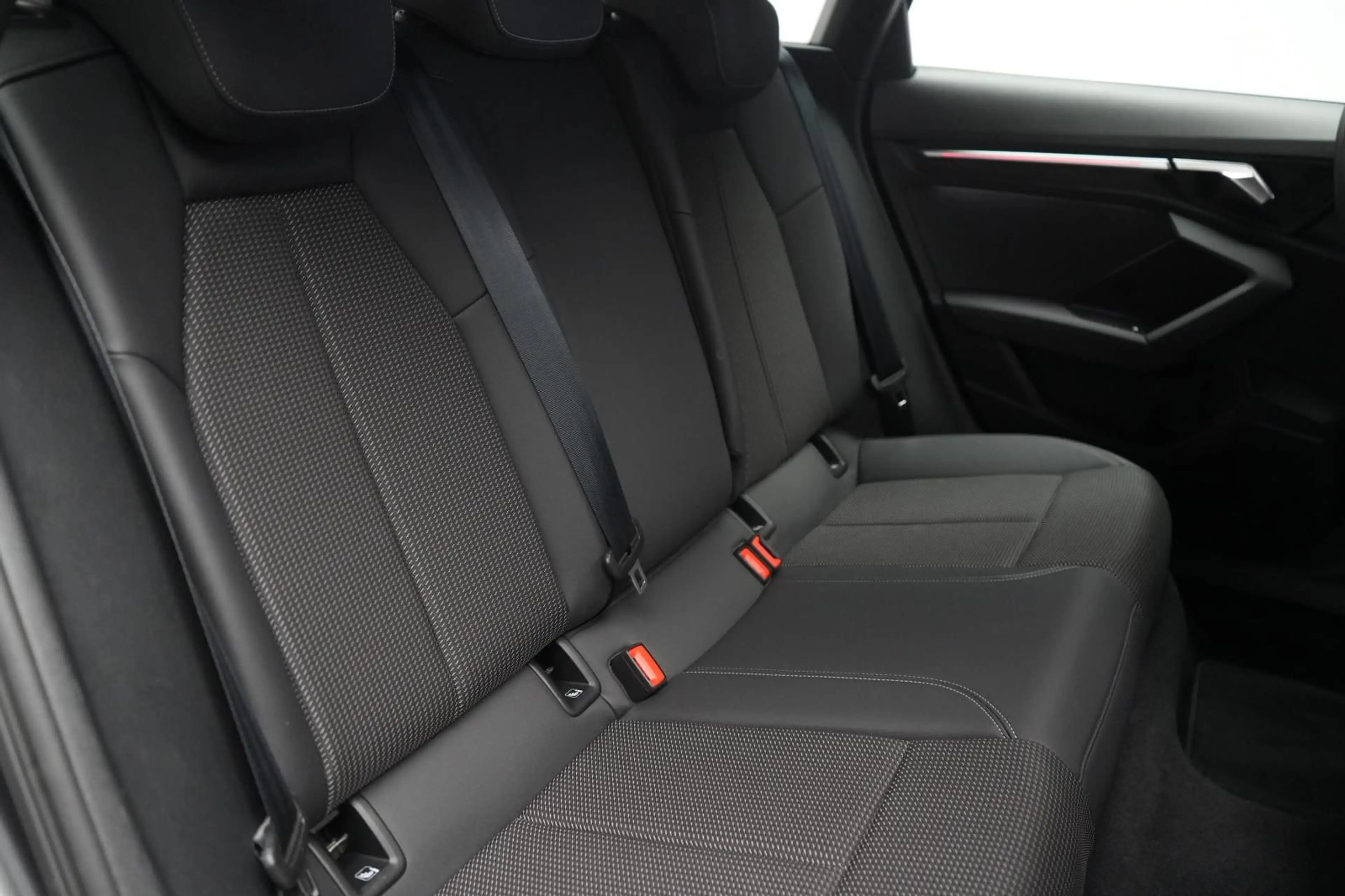 Audi A3 35 TFSI Sportback S tronic S line ACC/Virtual — photo 9