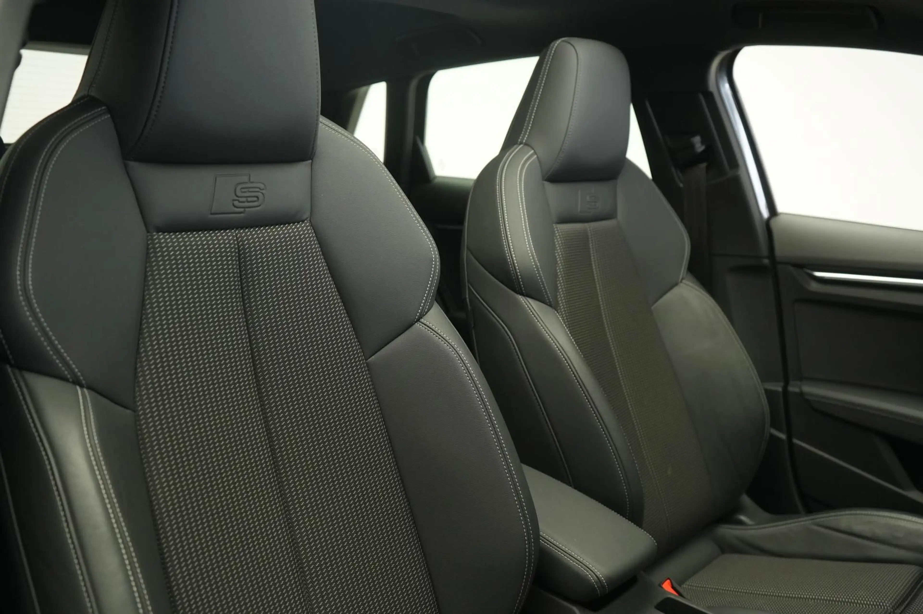 Audi A3 35 TFSI Sportback S tronic S line ACC/Virtual — photo 7