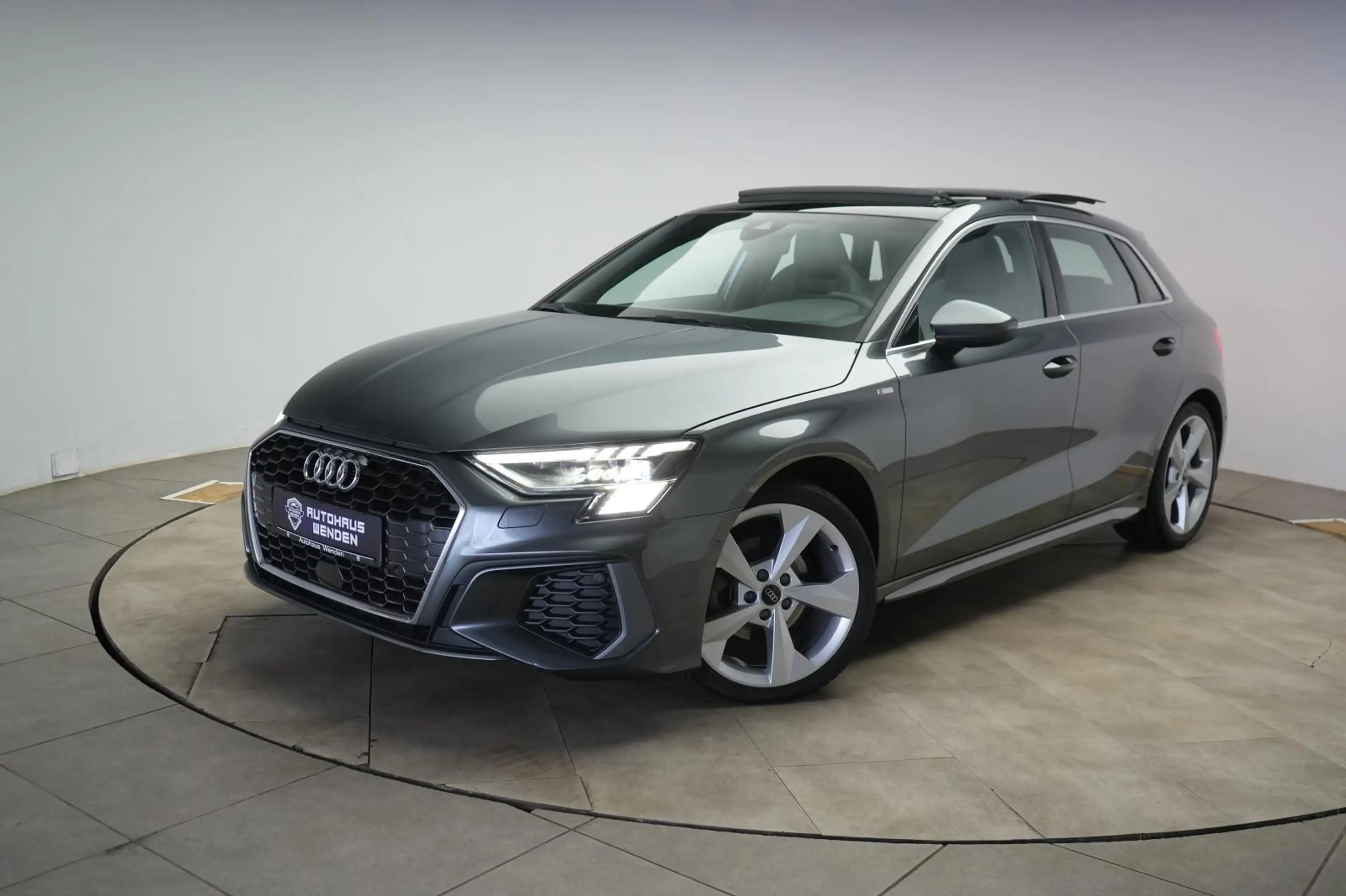 Audi A3 35 TFSI Sportback S tronic S line ACC/Virtual — photo 3