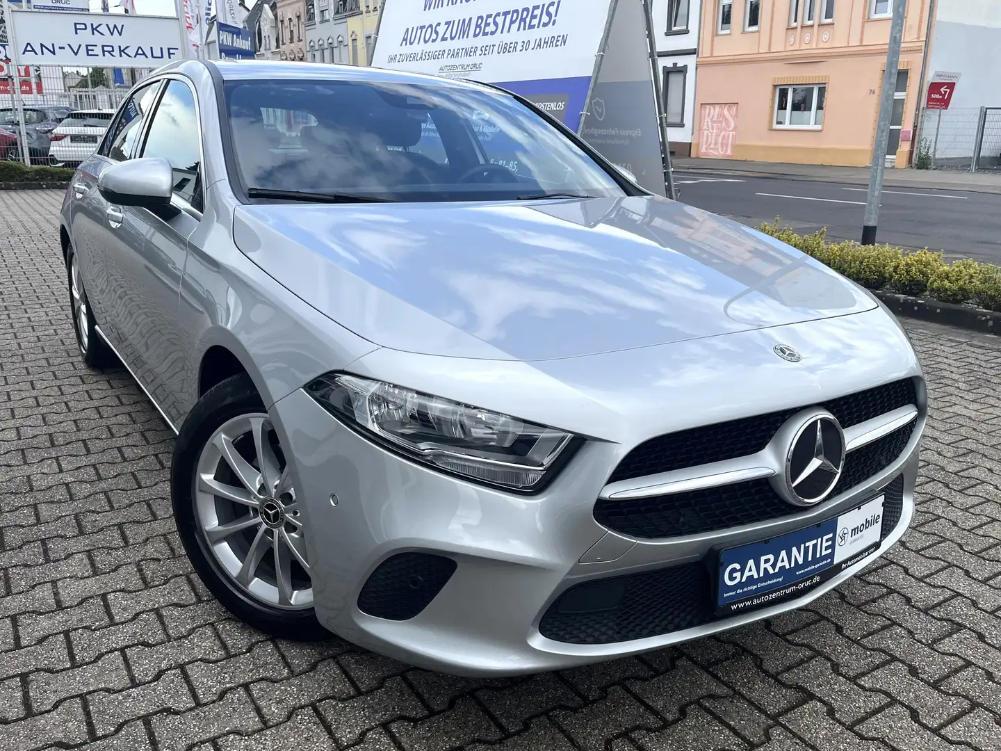 Mercedes-Benz A 180 Progressive *Navi*Virtual*Klima* Silber - 2