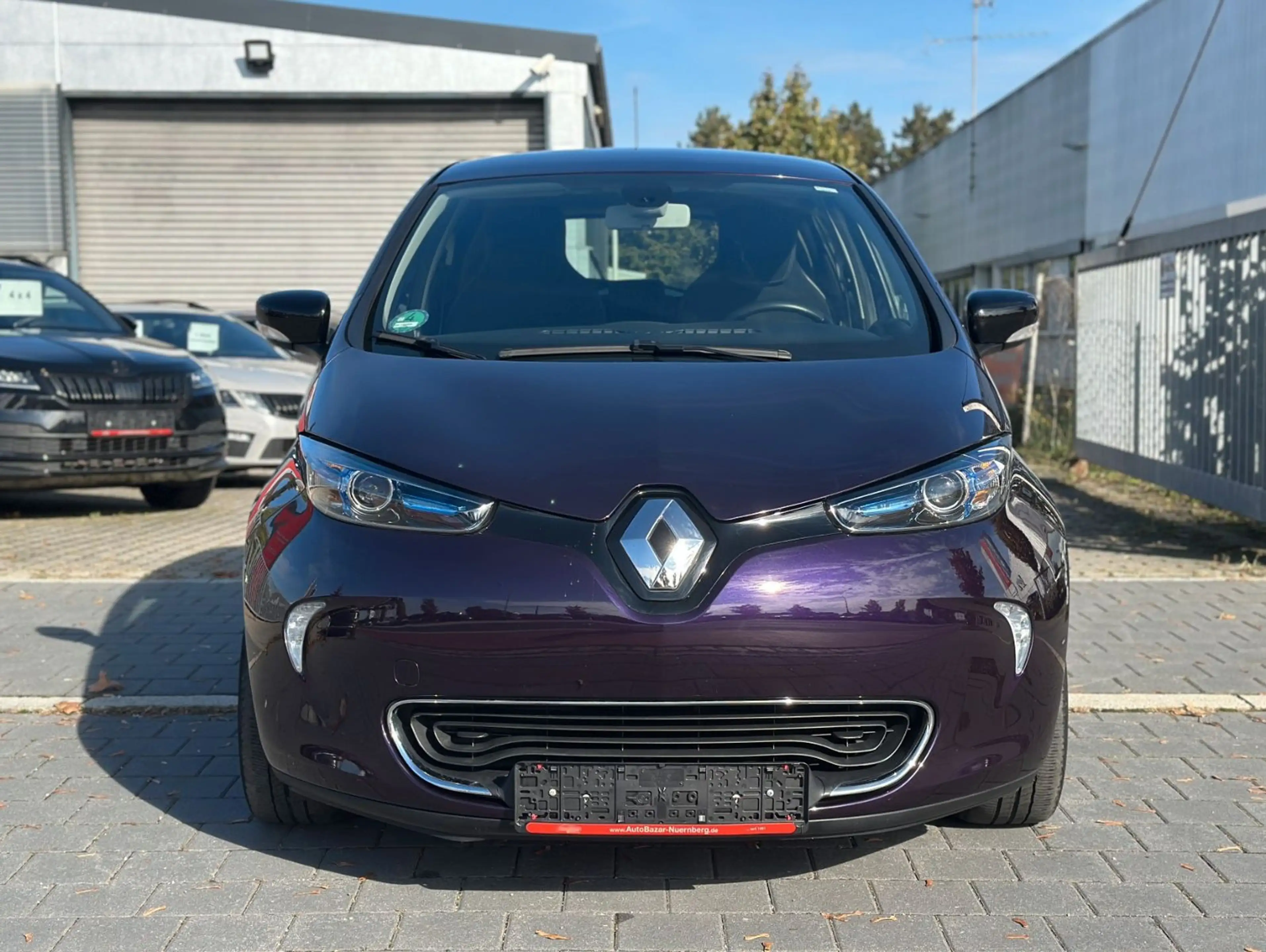 Renault ZOE Life / 1. Hand / Scheckheft / SoH 90,1% — photo 8