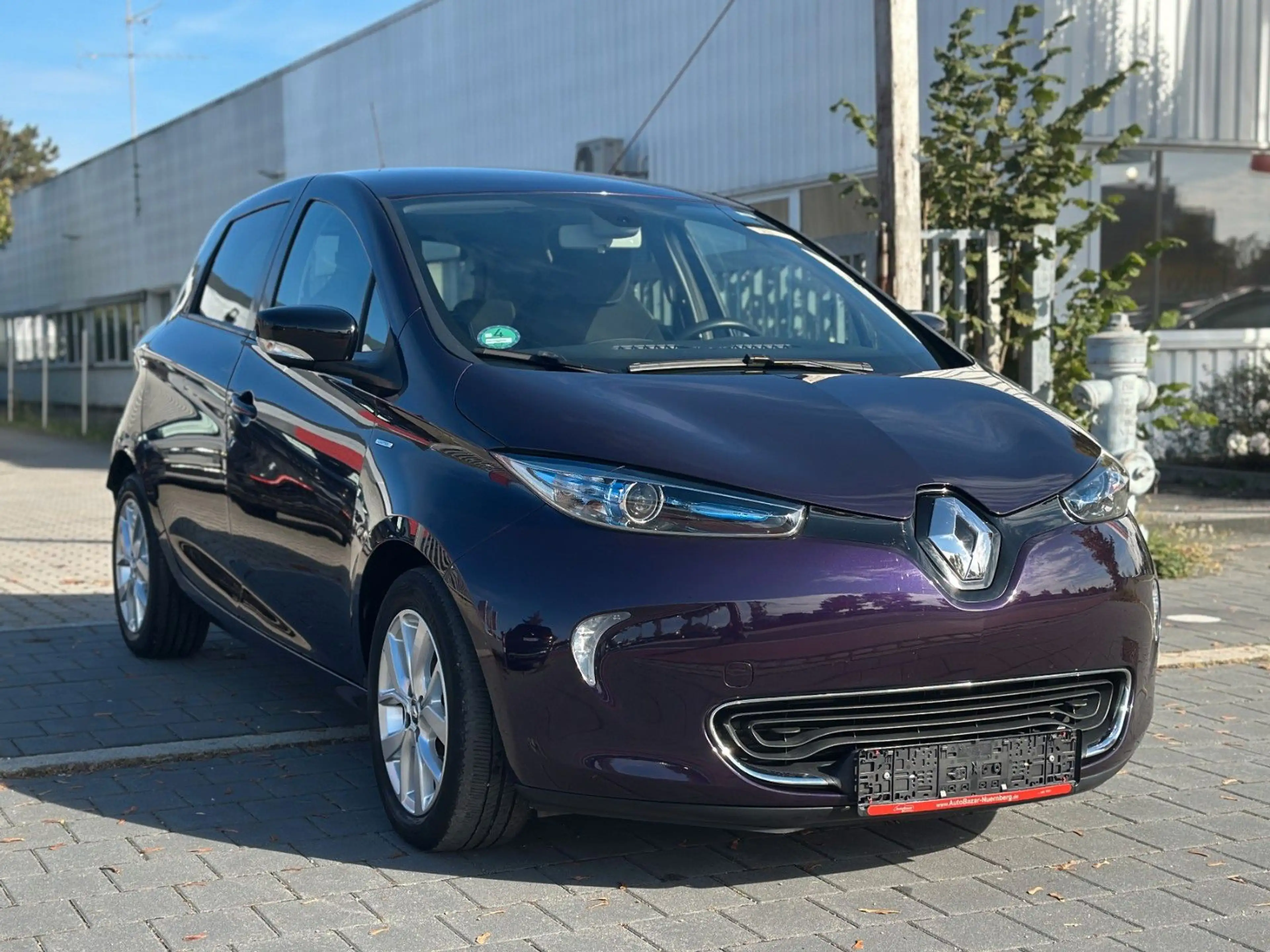 Renault ZOE Life / 1. Hand / Scheckheft / SoH 90,1% — photo 7