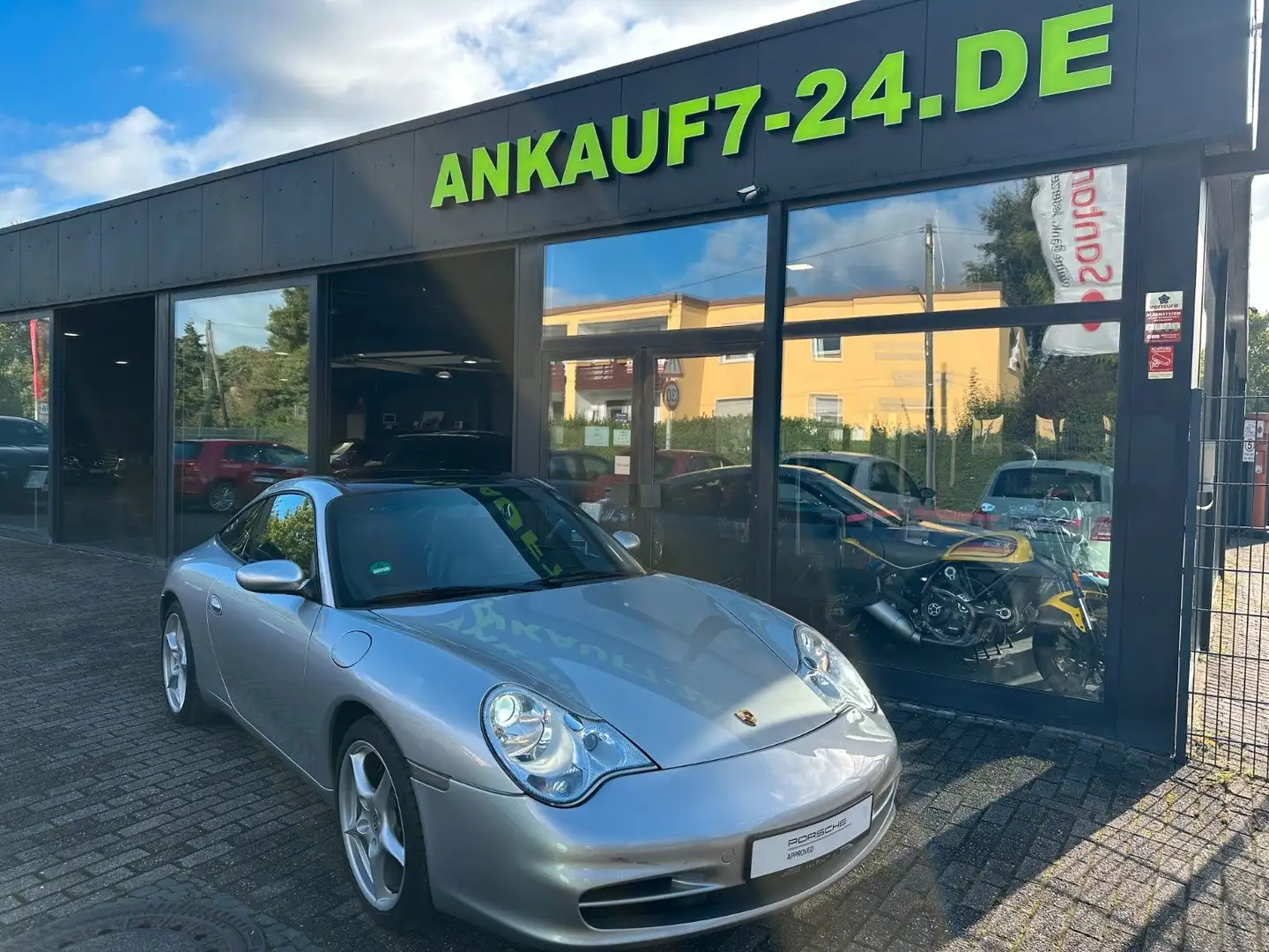 Porsche 911 Targa Argent - 1