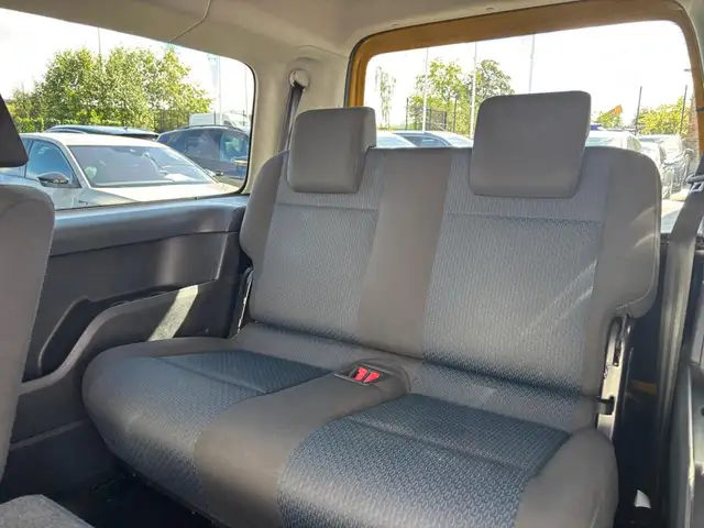 Volkswagen Caddy view 8