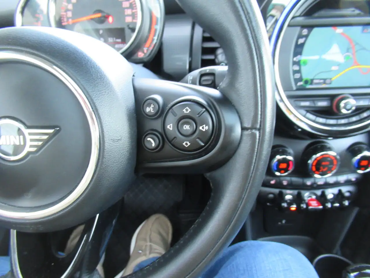 MINI 3 Door снимка MINI 3 Door
