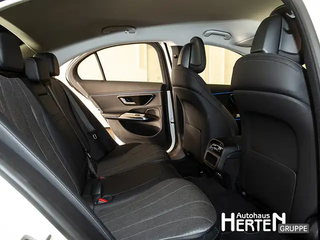 Mercedes-Benz E-Class view 16