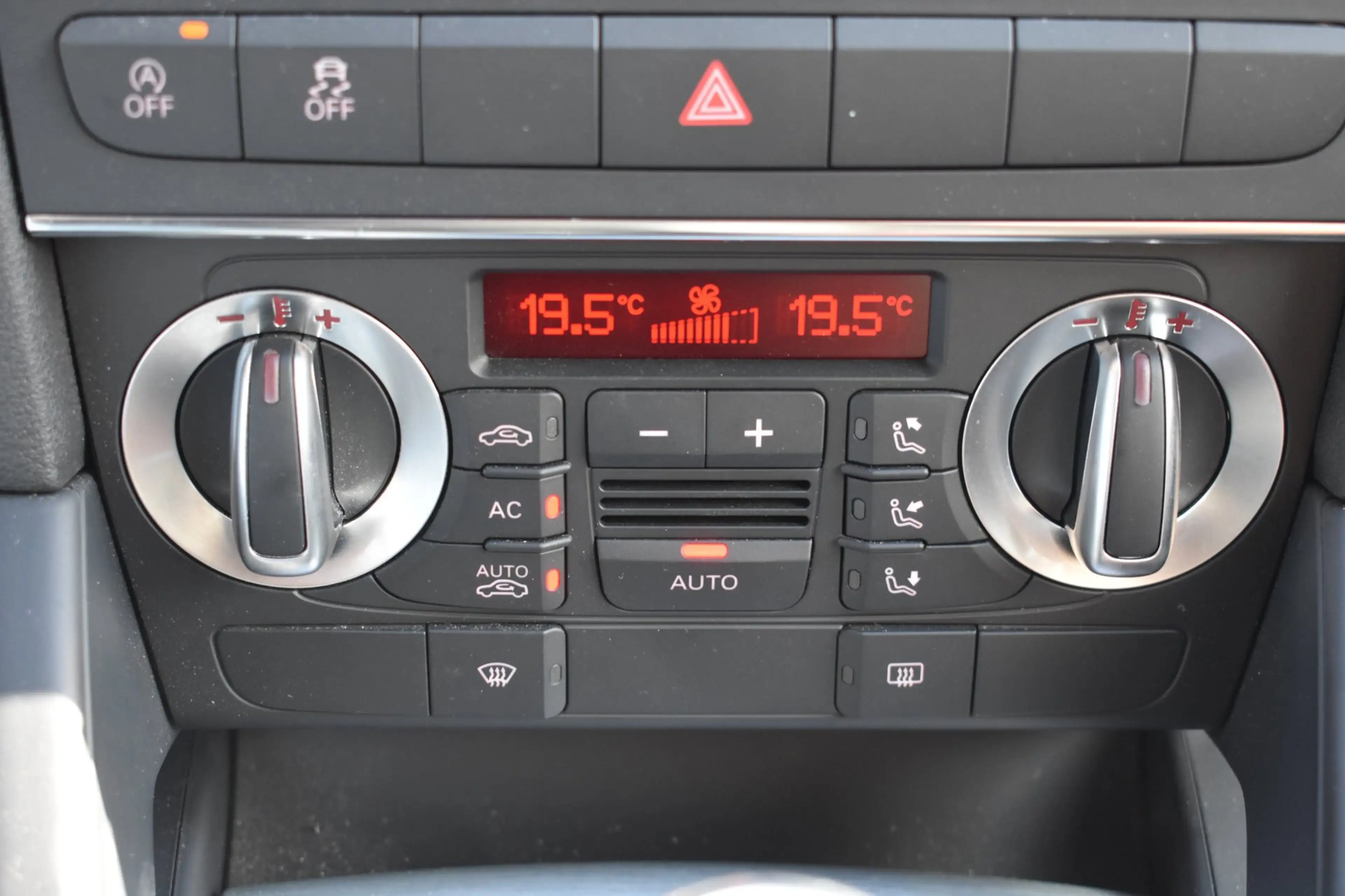 Audi A3 Sportback 1.6 TDI S Edition '13 Xenon Clima Navi C — photo 9
