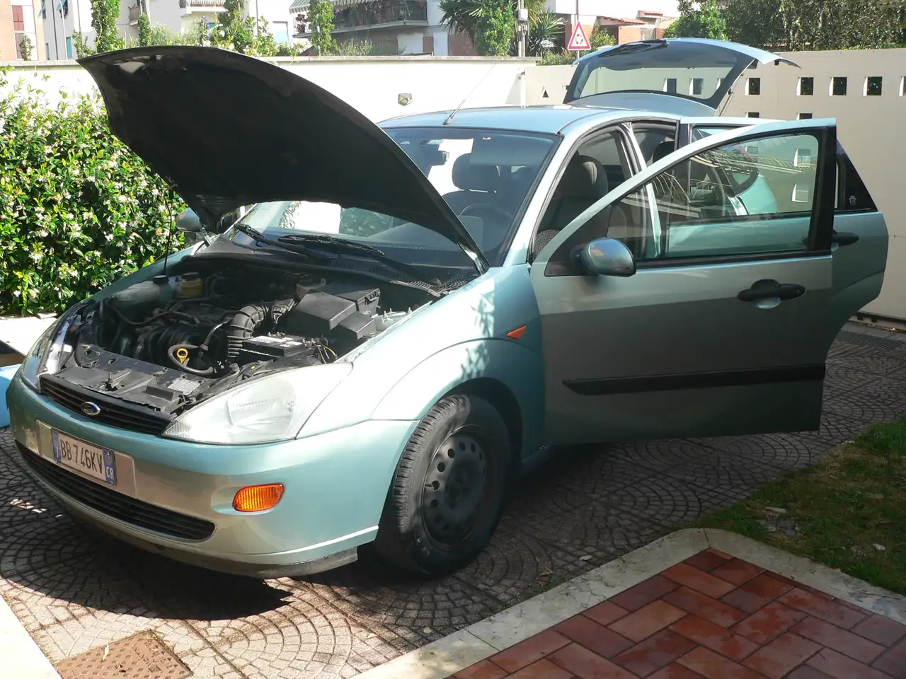 Ford Focus I 1998 5p 1.6i 16v Ghia, foto 11