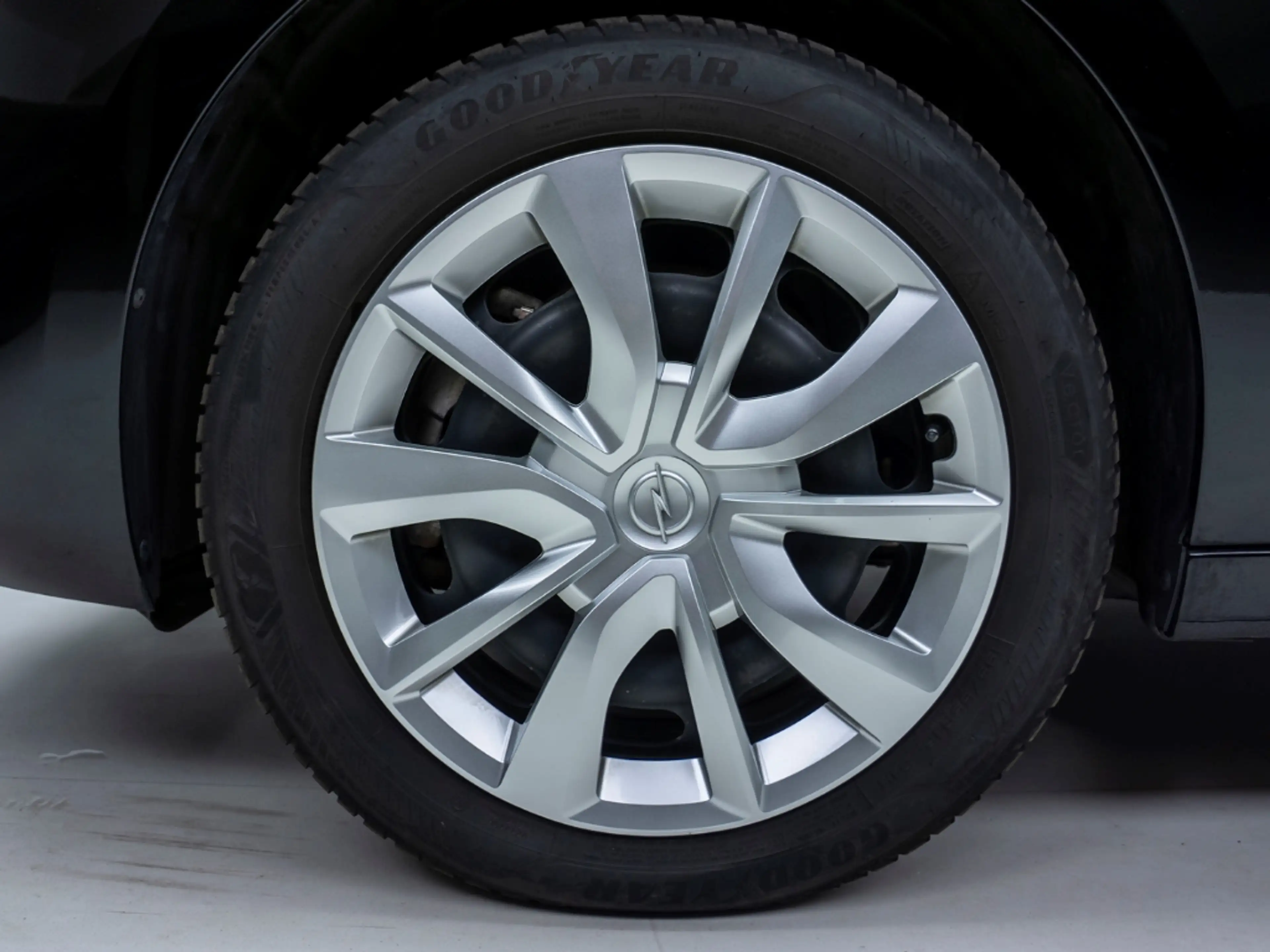 Opel Corsa-e F e Edition Automatik Allwetter Kamera PDC (81) — photo 9