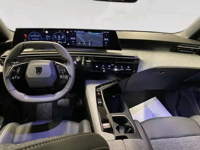 Peugeot 5008 view 6