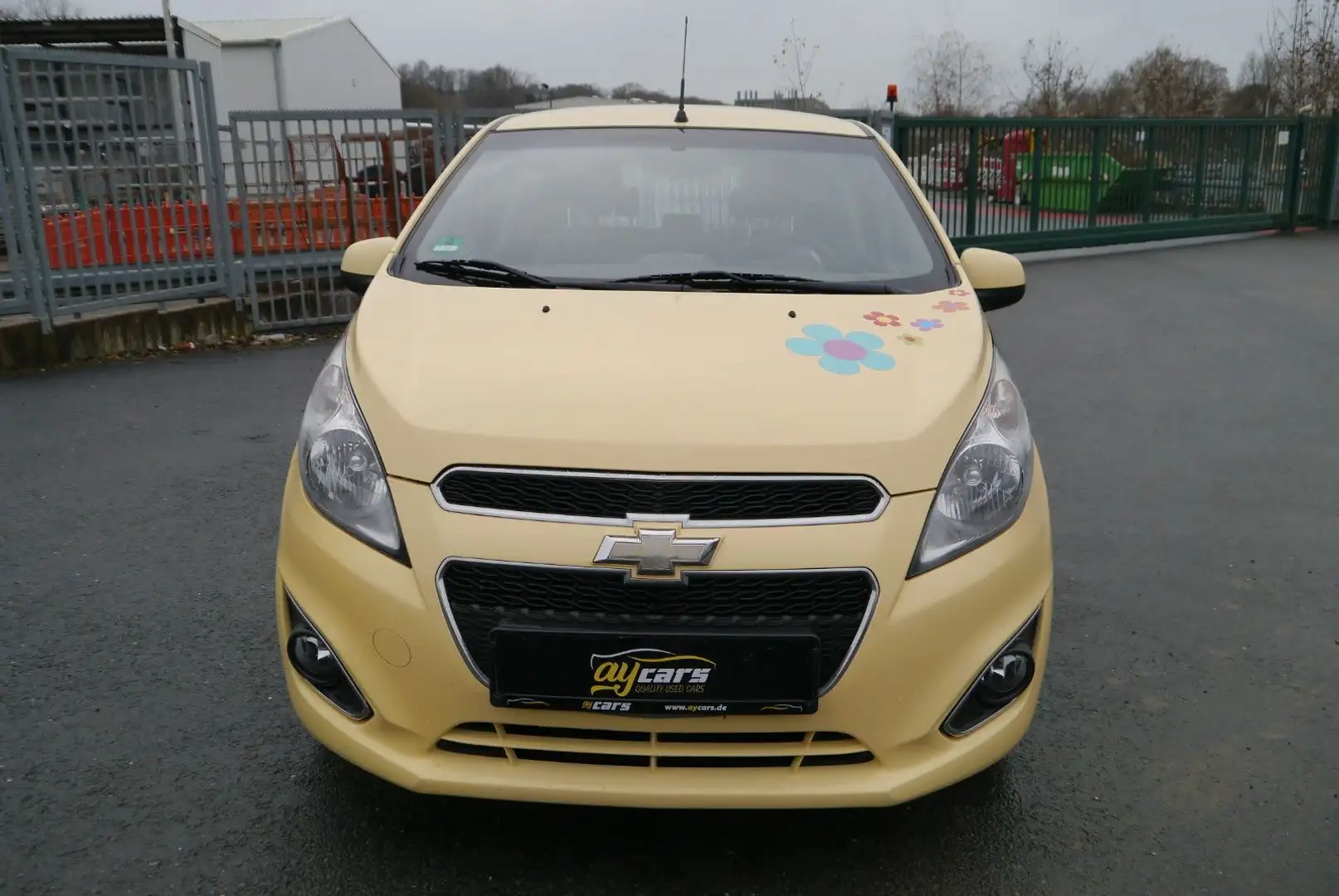 Chevrolet Spark 1.0 LT Gelb - 2