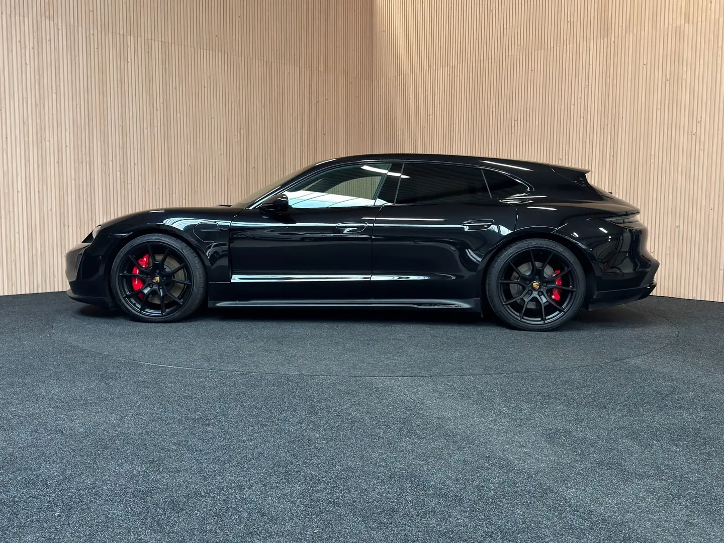Porsche Taycan Taycan GTS Sport Turismo| FULL BLACK&FULL OPTIONS Zwart - 2