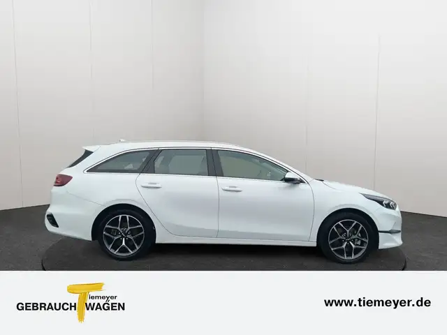 Kia Ceed view 4