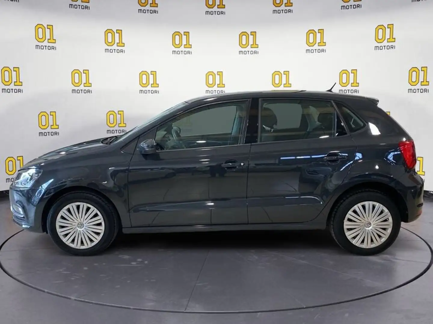 Volkswagen Polo Polo 1.0 MPI 75 CV 5p. Comfortline Grigio - 2