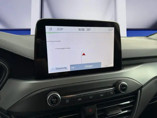 Ford Focus view 14