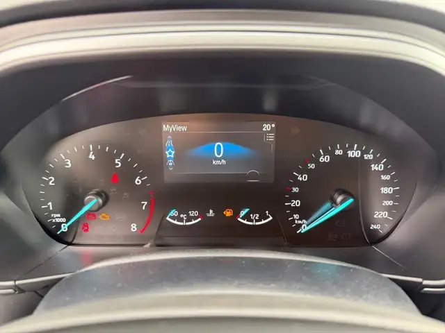 Ford Focus view 12