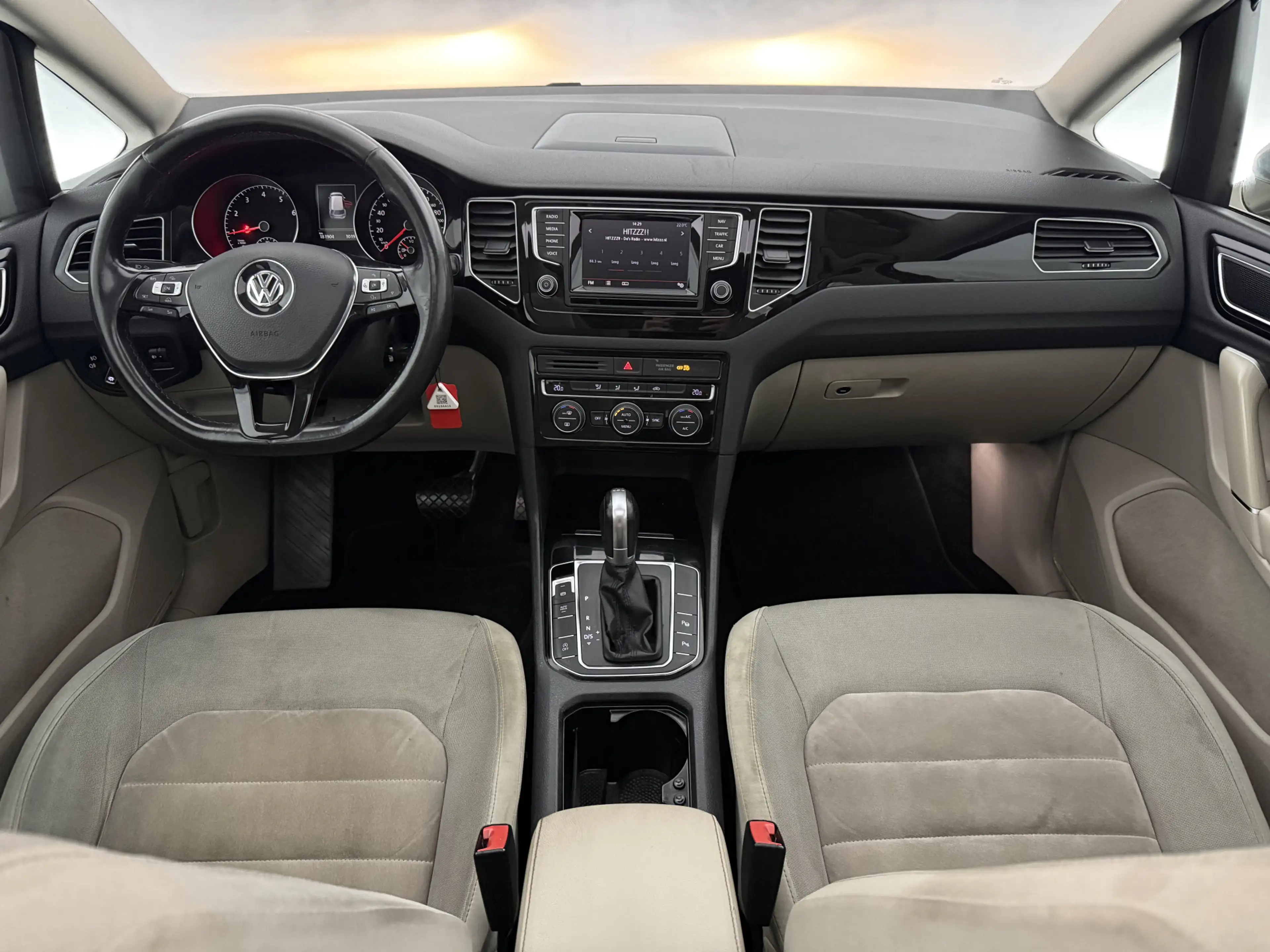 Volkswagen Golf Sportsvan 1.2 TSI Highline | Pano | Clima | Camera | Cruise — photo 2