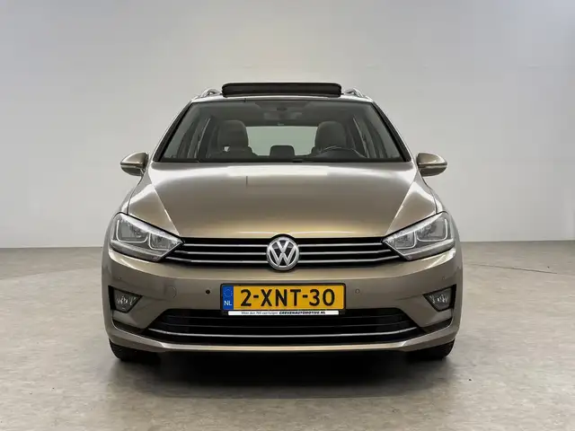 Volkswagen Golf Sportsvan view 8