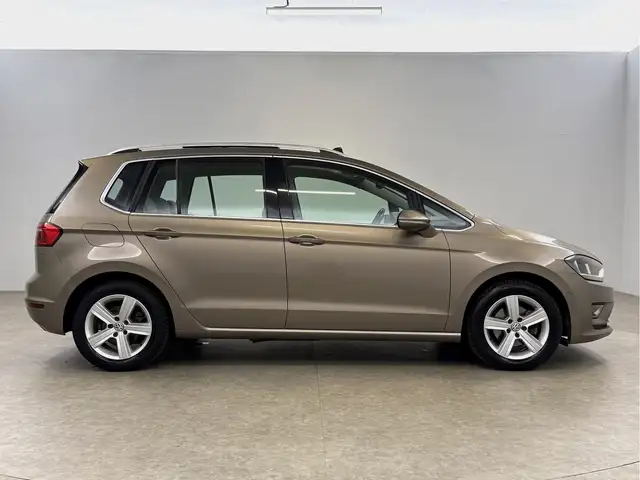 Volkswagen Golf Sportsvan view 10