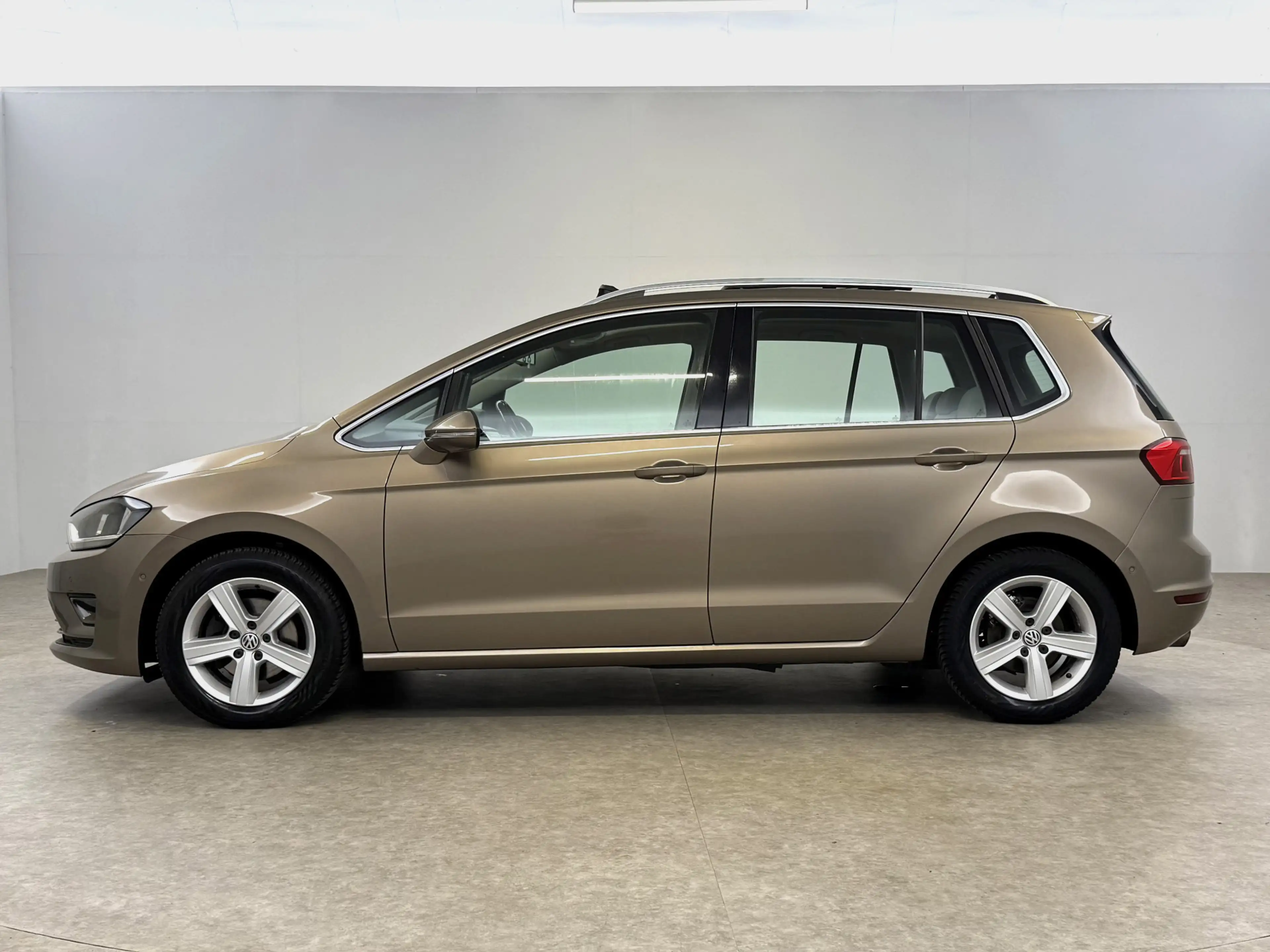Volkswagen Golf Sportsvan 1.2 TSI Highline | Pano | Clima | Camera | Cruise — photo 11