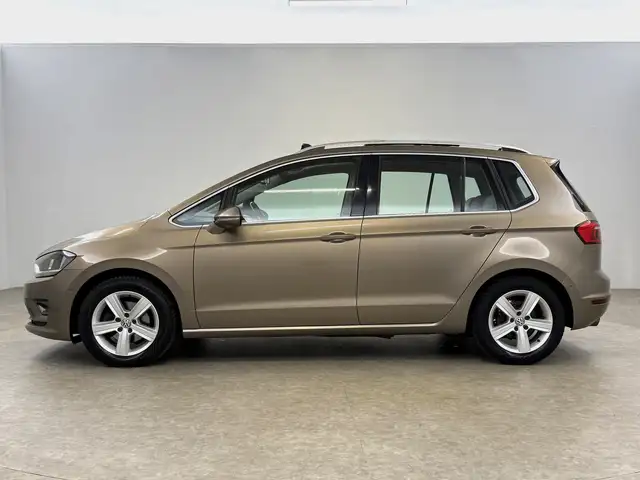 Volkswagen Golf Sportsvan view 11