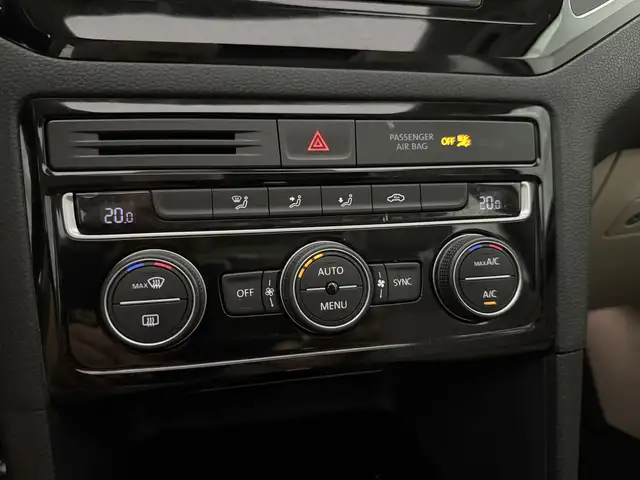 Volkswagen Golf Sportsvan view 23