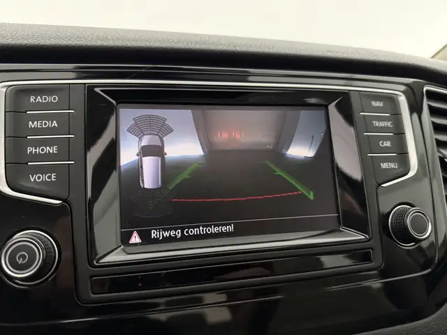 Volkswagen Golf Sportsvan view 19